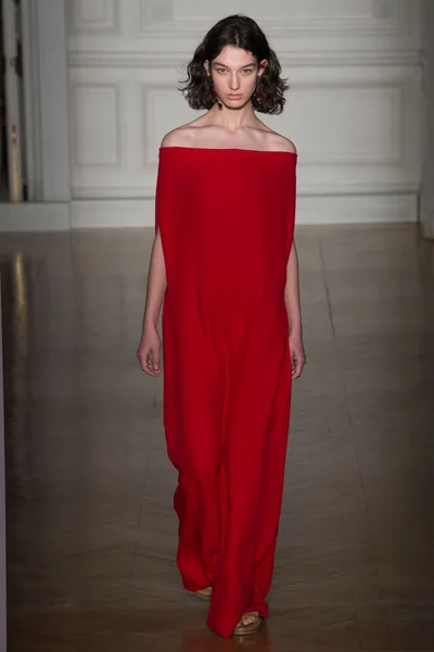 Look 32